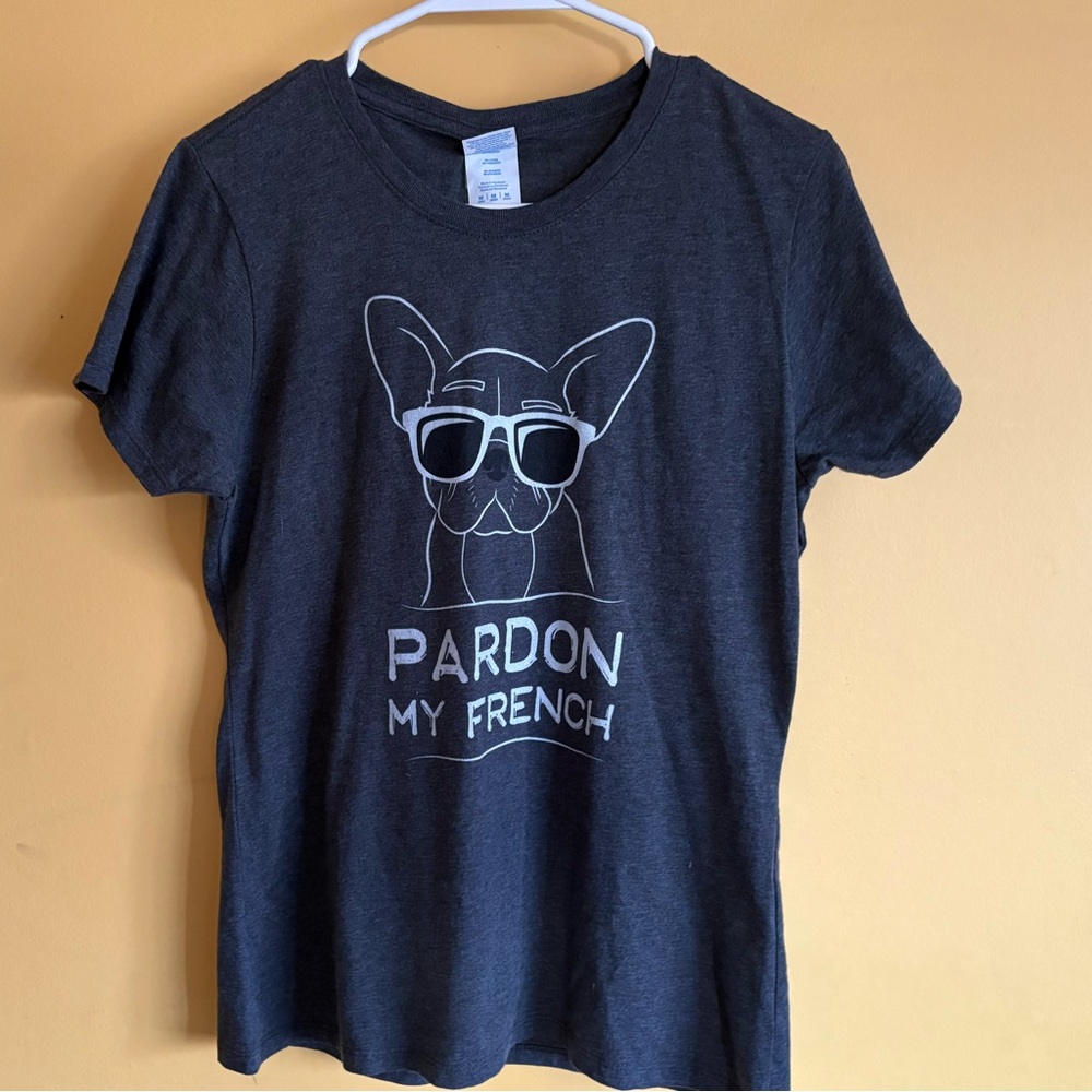Pardon my French Frenchie Short Sleeve Tee. Medium.
